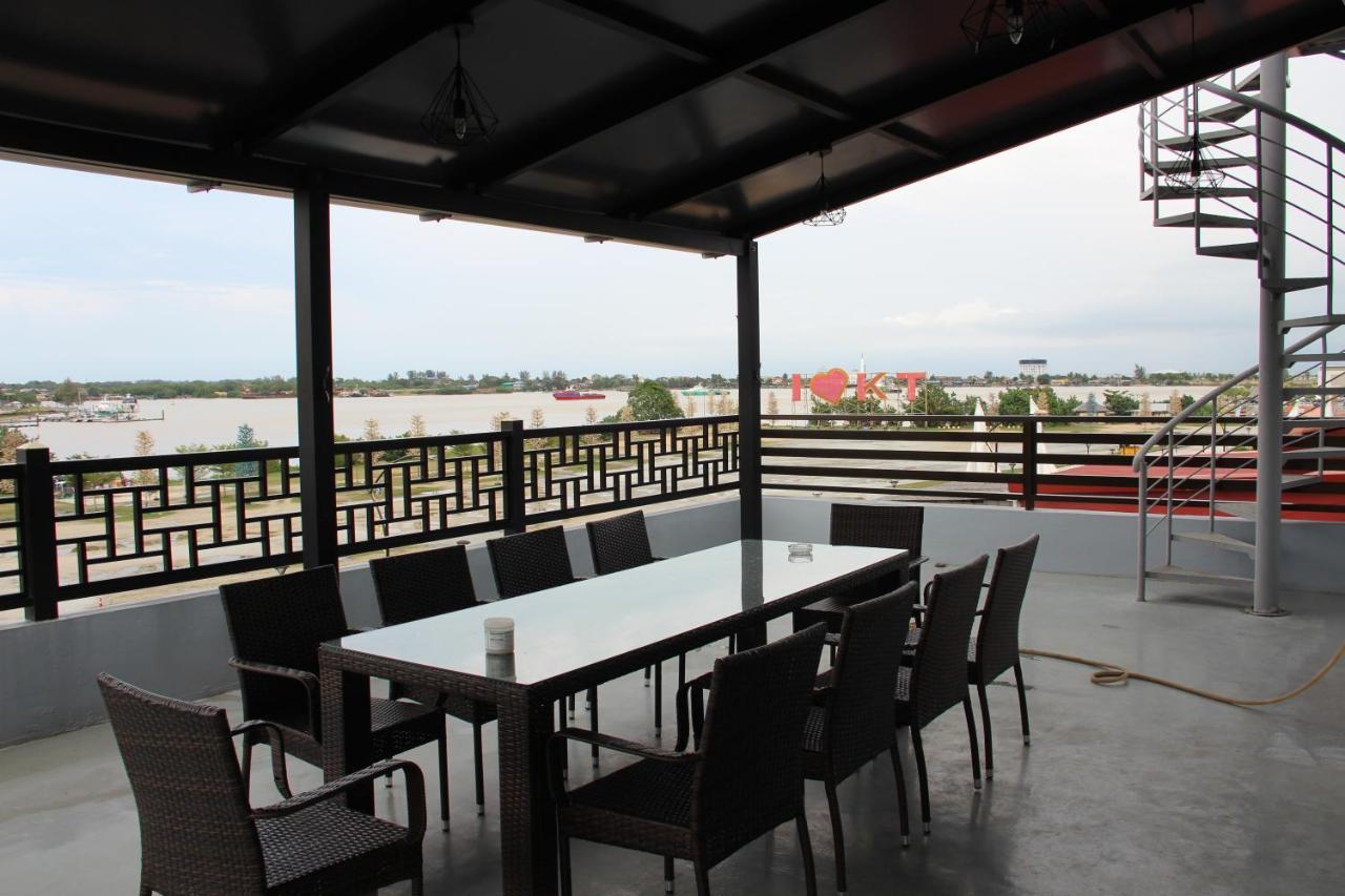 Hotel Decentraland Kuala Terengganu Exterior photo