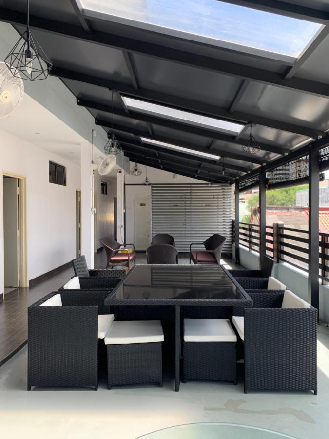 Hotel Decentraland Kuala Terengganu Exterior photo
